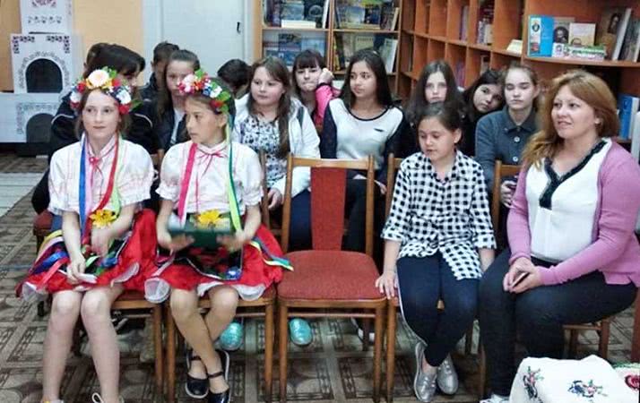 ‎В Болграде детям рассказали о вышиванке