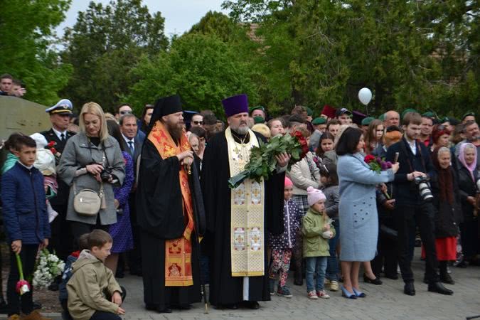 Живой коридор, митинг-реквием, выставка и праздничный концерт: в Белгород-Днестровском отметили День Победы