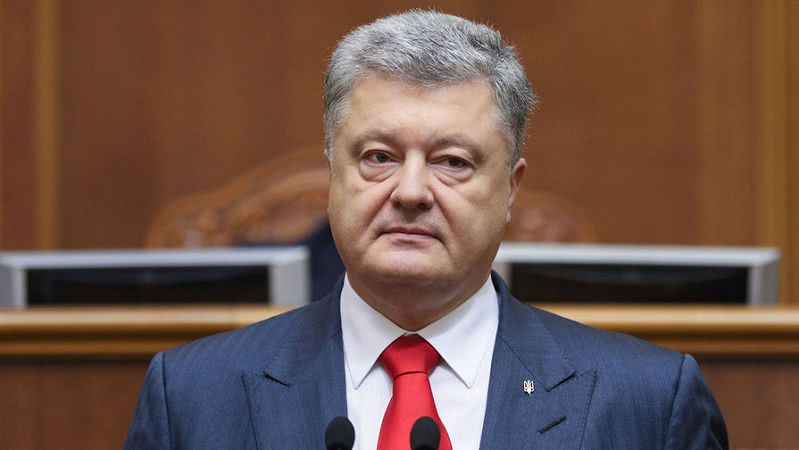 Появилась группа специалистов, которые  заниматься привлечением к суду Порошенко и его окружения