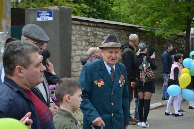 Живой коридор, митинг-реквием, выставка и праздничный концерт: в Белгород-Днестровском отметили День Победы