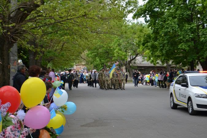 Живой коридор, митинг-реквием, выставка и праздничный концерт: в Белгород-Днестровском отметили День Победы