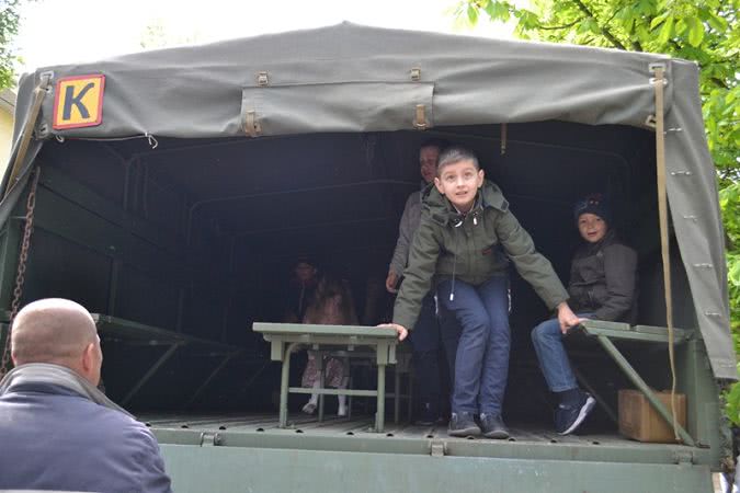 Живой коридор, митинг-реквием, выставка и праздничный концерт: в Белгород-Днестровском отметили День Победы