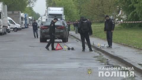 Неизвестные подорвали автомобиль львовского застройщика