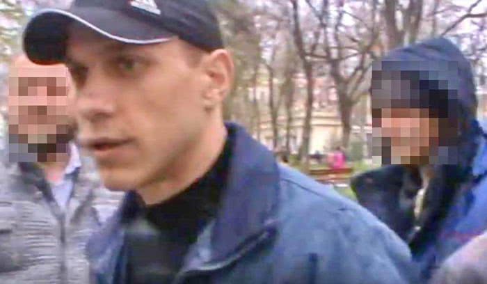 Стало известно, кто обливал людей фекалиями в Летнем театре