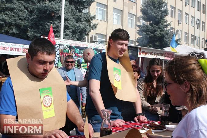 В Болграде прошел гастрономический фестиваль «Гергьовденски Панаир - смачный баранчик» (фоторепортаж)