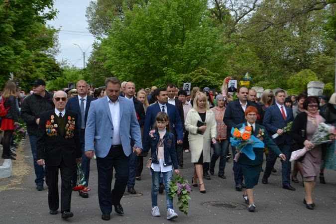 Живой коридор, митинг-реквием, выставка и праздничный концерт: в Белгород-Днестровском отметили День Победы