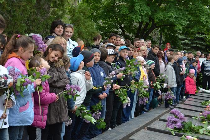 Живой коридор, митинг-реквием, выставка и праздничный концерт: в Белгород-Днестровском отметили День Победы