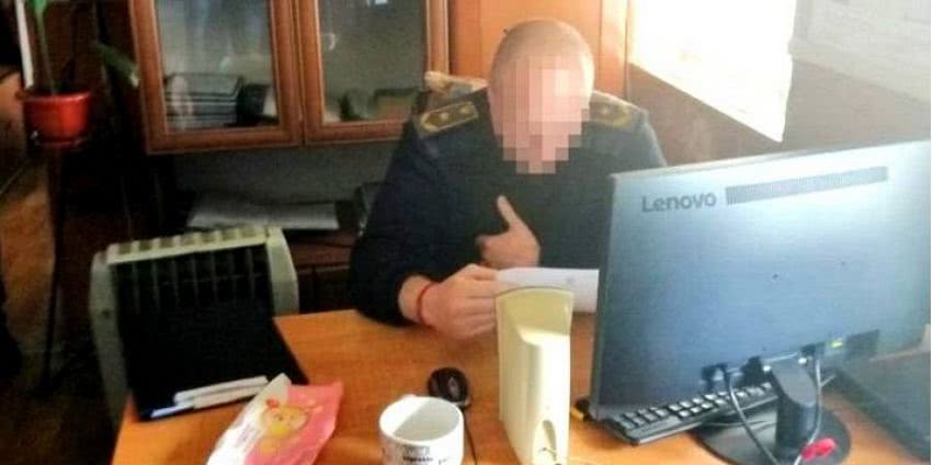 СБУ затримала митника, який торгував інформацією з бази даних ДФС