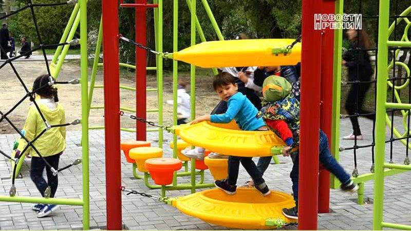 В Рени продолжается благоустройство городского парка: в планах набережная, летний театр и спортплощадка