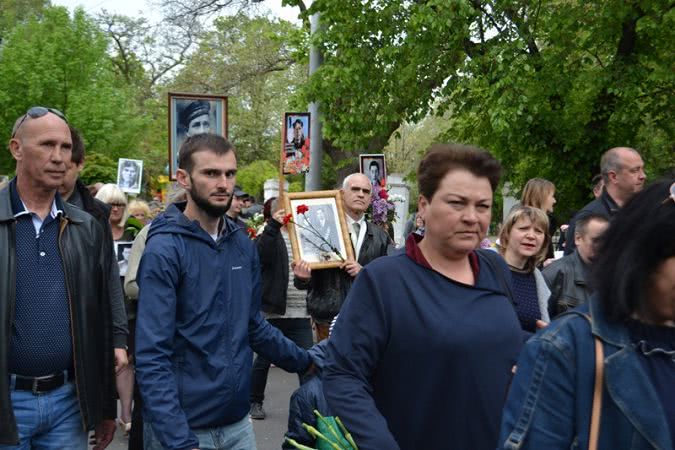 Живой коридор, митинг-реквием, выставка и праздничный концерт: в Белгород-Днестровском отметили День Победы