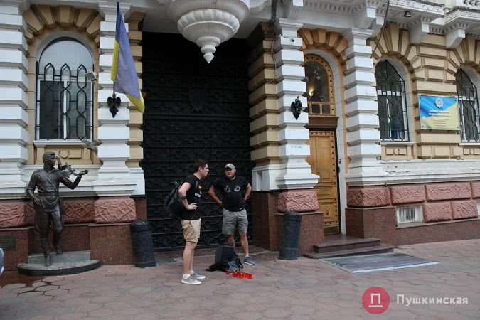 В Одессе почтили память застреленного полицейскими мальчика. Фото, видео