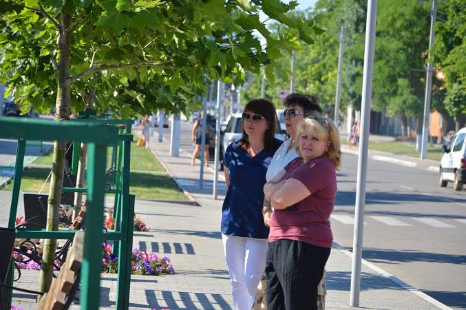 В Килии ко Дню Конституции Украины провели акцию "Єднаймося"