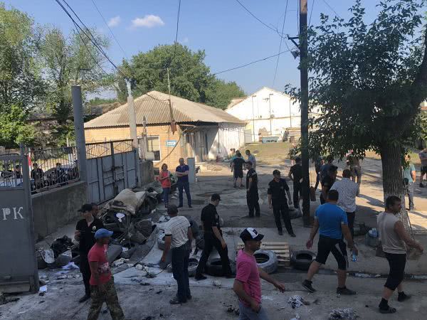 Бессарабские аграрии прорвали блокаду Измаильского элеватора и получили доступ к своему зерну