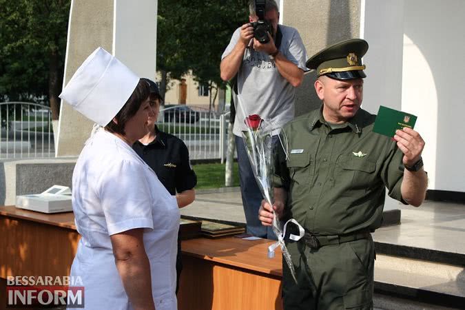 Визит нового главы Госпогранслужбы в Измаил: обновленному военному госпиталю вручили новое медоборудование и реанимобиль