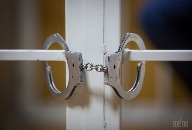 В Одеській області чоловік отримав 7 років ув’язнення за розбещення малолітньої дівчинки