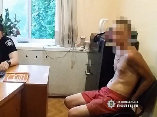 Сотрясение мозга и ушибы позвоночника: в Одессе дебоширы избили полицейских