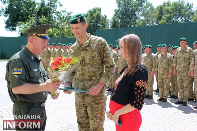 Глава ГПСУ открыл после реконструкции отдел пограничной службы «Рени» и вручил семьям пограничников 22 квартиры