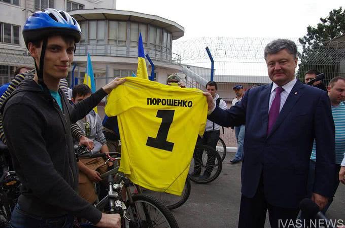 В избирательный список новой партии Порошенко попали одесситы, но Алексея Гончаренко в ней нет