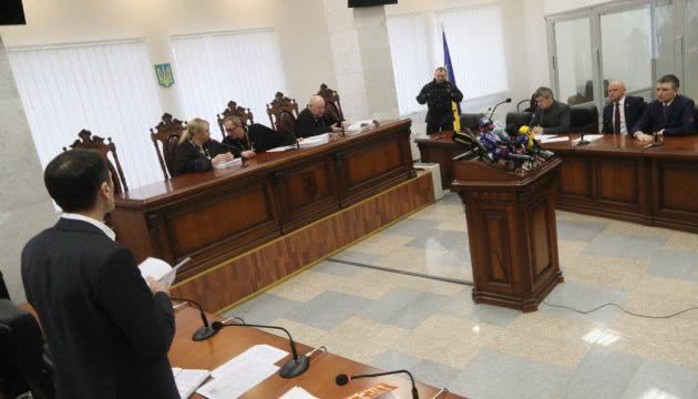 Суд у справі Труханова перервало “замінування”