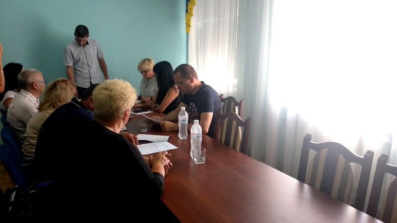 Глава Килийской ОТГ призвал депутатов от «Батькивщины» пролоббировать для города хотя бы один фонарь, а не ставить палки в колеса