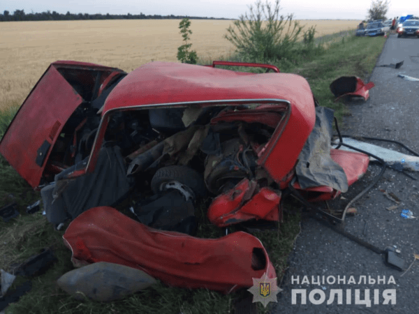 На трасі Київ-Одеса сталася моторошна ДТП: загинули три людини, ще четверо госпіталізовані