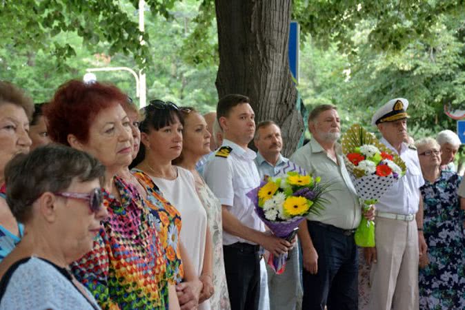 В Измаиле сегодня открыли памятную доску бывшему руководителю Советского Дунайского пароходства