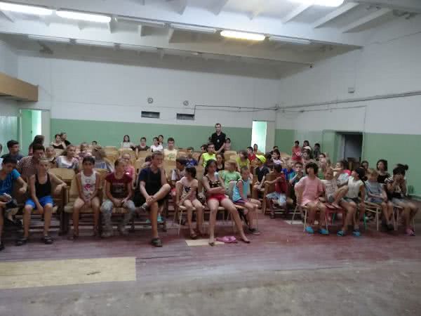 Полицейские Белгорода-Днестровского учили детей безопасному отдыху