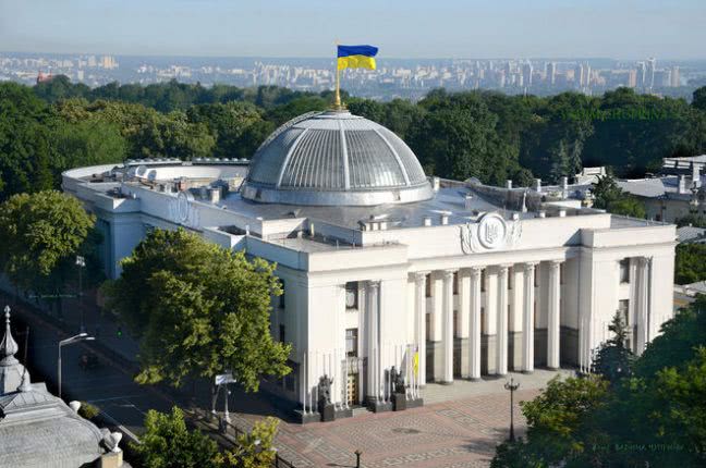 Рада проголосовала за выборы по партийным спискам: как голосовали одесские нардепы