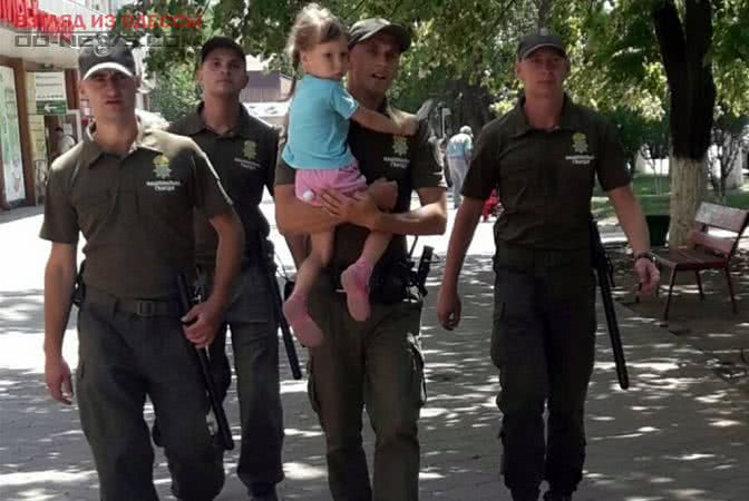 В Одесской области бабушке вернули потерявшуюся внучку