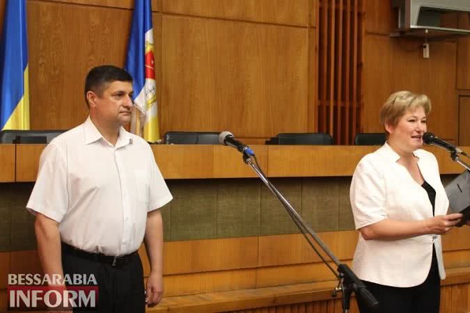 В Измаиле сегодня награждали выпускников-медалистов: среди них и дочь мэра
