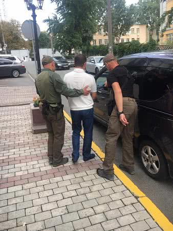 Детективы НАБУ задержали заместителя экс-главы ГУНП в Одесской области. Фото