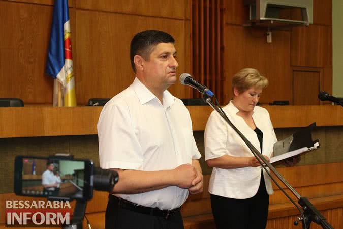 В Измаиле сегодня награждали выпускников-медалистов: среди них и дочь мэра