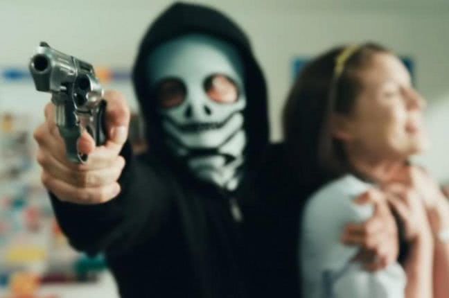 В Одессе захватили в заложницы сотрудницу ломбарда