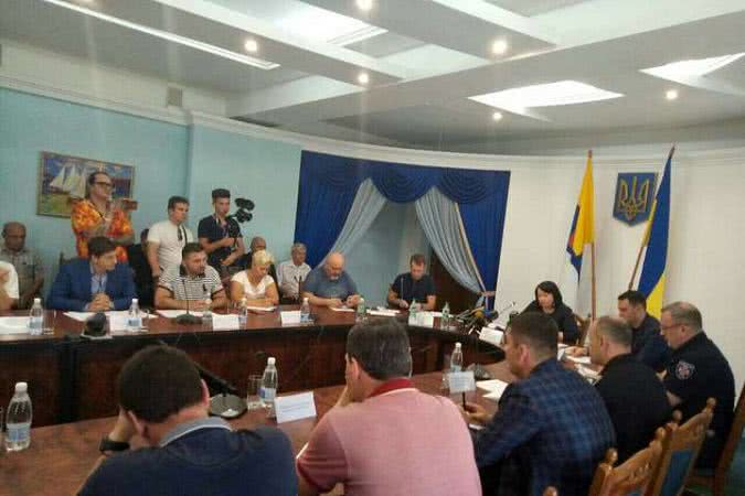 Пожежа в Одесі: голова ОДА просить міграційну службу перевірити постояльців