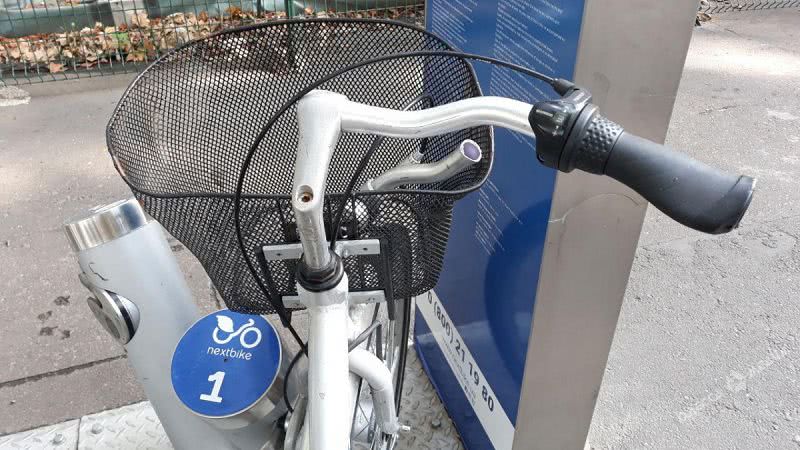 Одесские вандалы сломали руль велосипеда Nextbike (фотофакт)