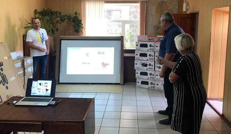 Школы Килийской ОТГ получили новое оборудование к началу учебного года