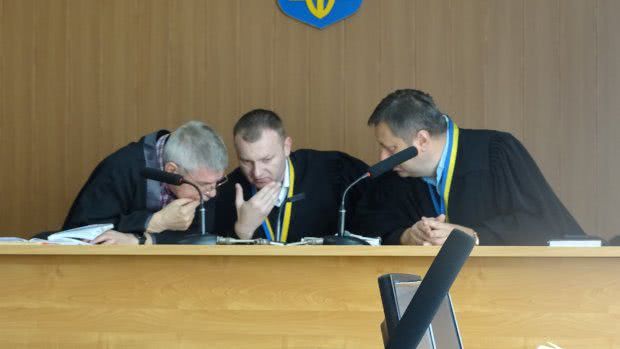 Виправдувальний вирок Труханову судді писали у змові з адвокатами: з’явились гучні деталі