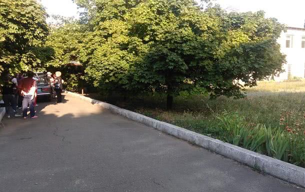В Раздельнянской больнице мужчина подорвал гранату, два человека погибло