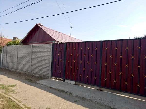 Измаильский р-н: девушка-сирота из Старой Некрасовки стала счастливой обладательницей собственного жилья