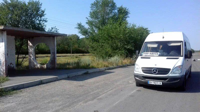 В селе Каменка Измаильского района четверо неизвестных в масках напали на маршрутный автобус «Рени-Одесса»