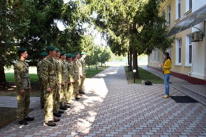 "Я имею право!": пограничникам Измаильского отряда разъясняли их права специалисты центра юридической помощи