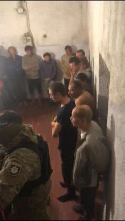 Три года издевались над людьми: в Киеве будут судить одесских рабовладельцев (фото)
