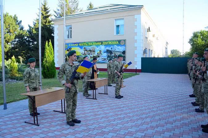 Воинская присяга принята: Измаильский погранотряд пополнился военнослужащими по контракту