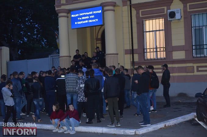 Измаильские водители вызвали руководство патрульной полиции на откровенный разговор - накопилось много претензий