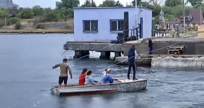 Через переправу по дороге Одесса-Черноморск организовали «паромное» сообщение