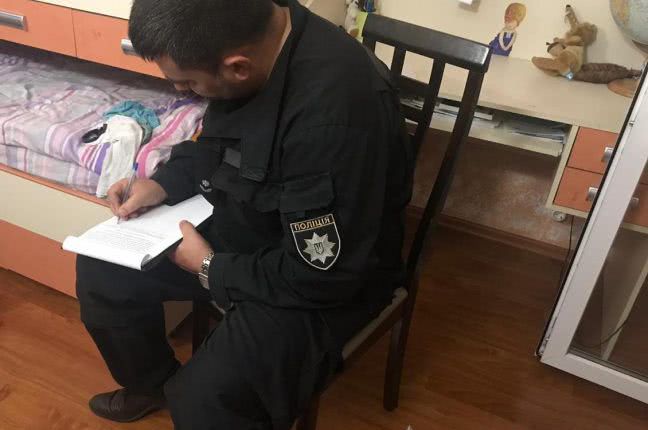 В Одесской области ребенок запутался в петле из каната от шведской стенки и погиб