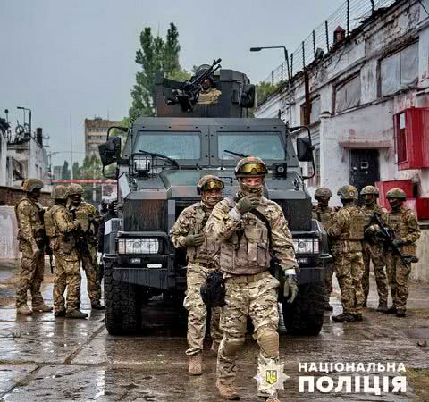 В Одессе сотни полицейских и спецназ СБУ провели антитеррористические учения (фото, видео)