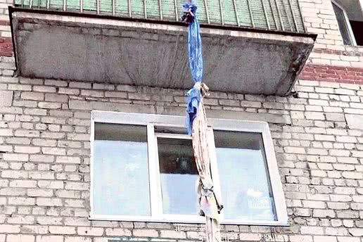 В Одессе поймали горе-домушника, который пытался сбежать с 13 этажа при помощи простыней