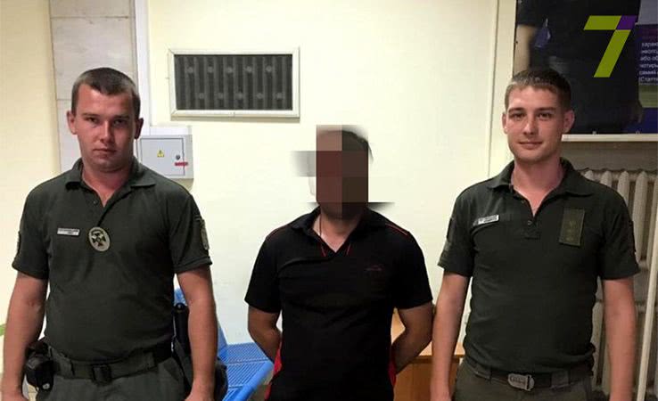 Одесские пограничники задержали разыскиваемого за убийство иностранца