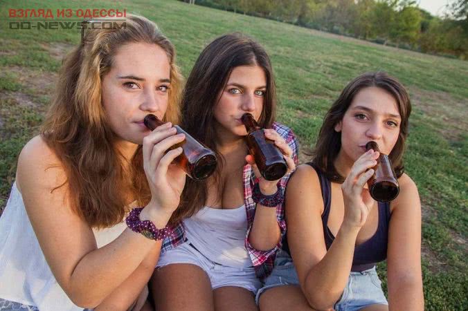 В Одесской области оштрафовали женщину за пьяную 16-летнюю дочь
